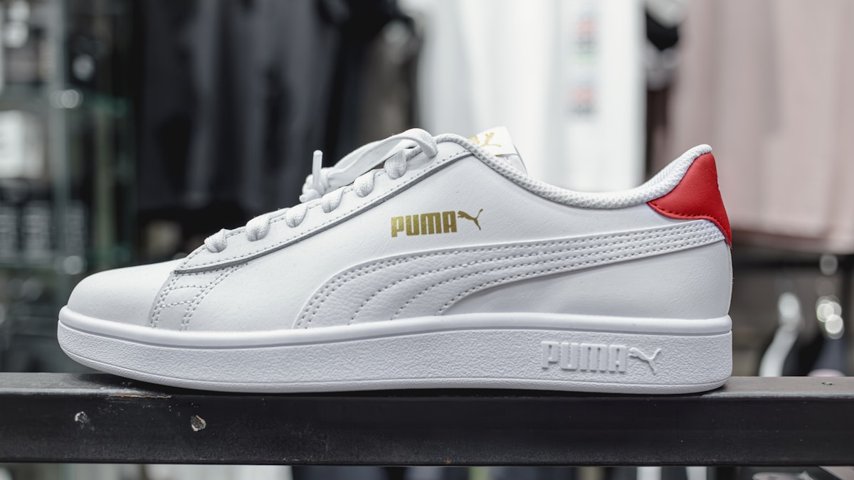 Puma Suede Classic in peacoat blue